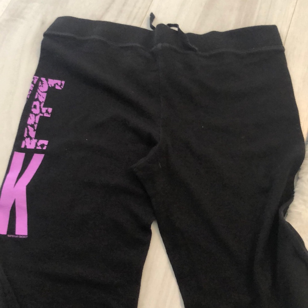 Victoria Secret - Picture 3 of 3